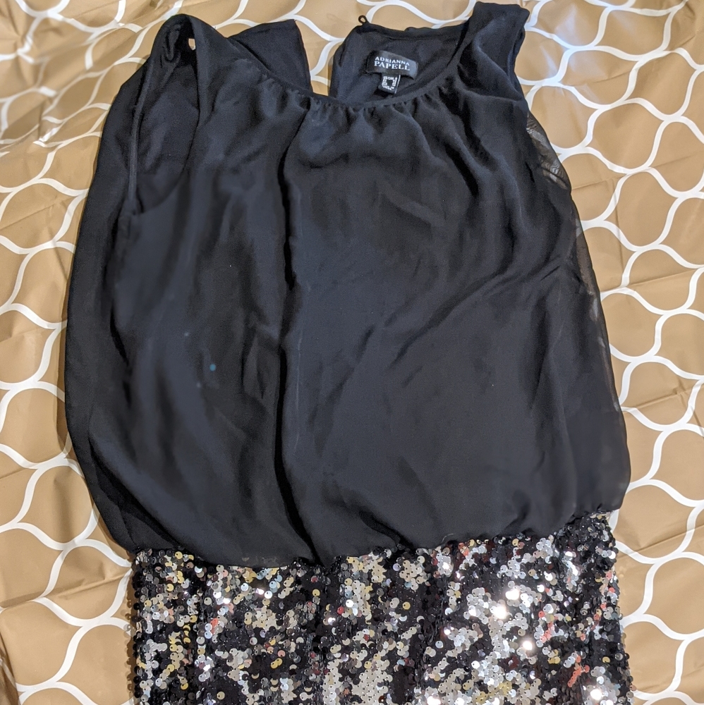 Black and Silver Adrianna Papell Sequin Dress sz 8